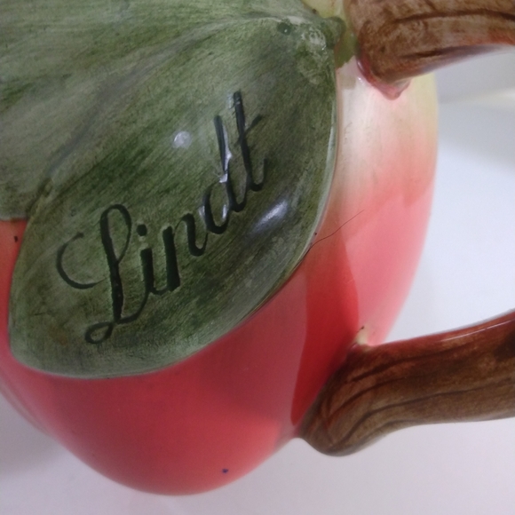 Lindt Apple Ceramic Mug - Picture 3 of 7